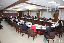 강원도의회 교육위원회 인성교육진흥 전문가 포럼 가져