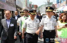 강신명 경찰청장, 김해 동상동 치안현장 살펴