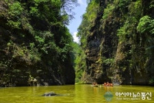 계곡물 거슬러 팍상한 폭포 가는 길