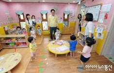 [찾아가는 현장 탐방]어린이집 방문한 유덕열 동대문구청장