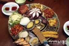 광주 상무지구 맛집 ‘람바다’, 신메뉴 ‘황제해물문어보쌈’ 인기