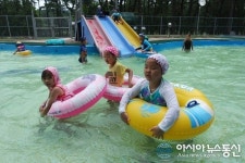 영동 학산초, 여름철 수영체험교실 운영 ‘호응’