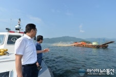 박영일 남해군수, ‘적조’ 남면 유구해역 점검