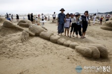 충남태안군 제13회 몽산포 국제모래조각 페스티벌 개최