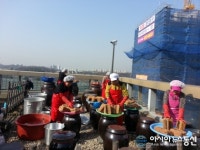 강일동, 400년 전통의 산치성제 지내