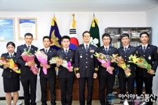 신임 순경 환영식하는 김수룡 울진경찰서장