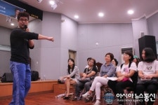 강신주작가와 함께 하는 북콘서트 12일 성황리 열려