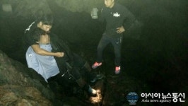 창원해경, 가덕도 해안가 아래로 추락한 40대男 구조