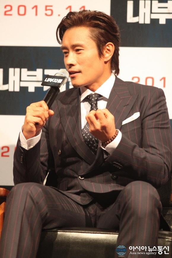 송강호 하차, 내부자들 제작 일정 조정 필요