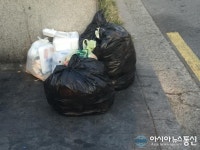 동작구 이수역 쓰레기 투기 만연