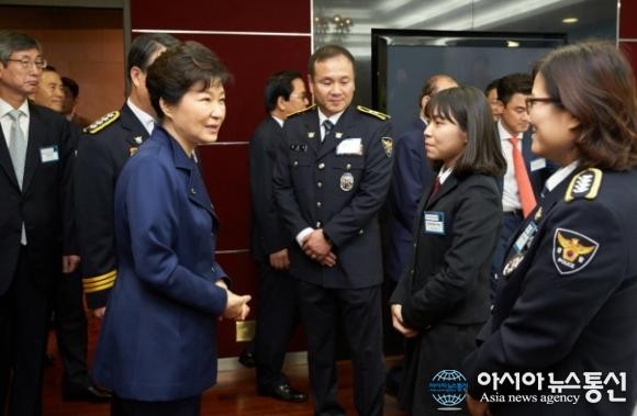 윤석열, 경찰의 역할·보호 강화 다짐…국민 생명·안전 지키는 데 중점