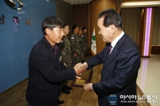 이상춘 상주 리치마트 대표 경북도지사 표창 받아