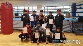 청주 동중학교, 충북도교육감기 복싱대회서 6체급 석권 종합우승