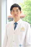 선천적으로 모발숱 적으면 탈모위험이 더 높을까?