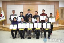 인제소방서, 요양병원 화재 ‘노인들을 구한 유공자’ 표창
