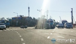 송도유원지 방향 교통경찰싸이카 교통사고