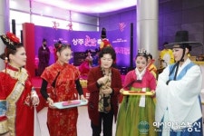 제5회 상주곶감축제 개막...진상재현 연극 공연