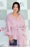 카버AHC플레이존중앙로점 | A.H.C 플레이존 최여진 청순 핑크 패션