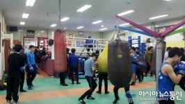 중등부 전국 복싱 꿈나무 ‘진해복싱체육관’서 맹훈