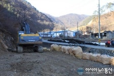 ‘석산개발’논란에 군수 소환제 들먹