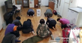 진해구 강구욱 태평동장, 경로당 찾아 노인들에 세배 ‘눈길’