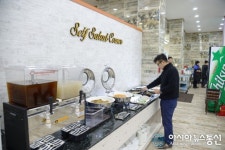 감나무집 세종점 “오리수육이 감칠맛나요”