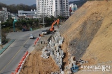 영동군, 동정 급경사지 붕괴위험지구 정비공사 ‘순항’