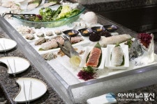 롯데호텔부산 라세느 월, 화, 수 3일간 ‘주중 프로모션’