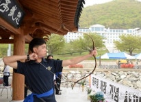 충무공 탄신 471주년 맞아 해군사관학교에 활터 건립