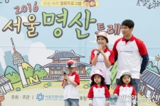 축하사를 전하는 '슈'