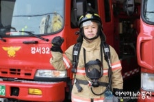 서울 강서소방서 황정선 소방관, 비번일 화재현장에서 어르신 38명의 생명 살렸다