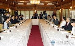 황 총리, 효행 문화 확산을 위한 오찬 간담회 주재