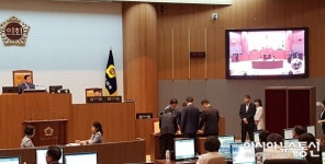 제10대 후반기 충남도의장에 윤석우 의원