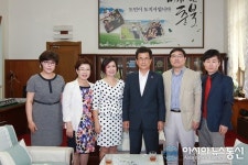 충북 의료관광…베트남 홈쇼핑 전파탄다