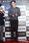 김우빈, 지붕킥 할 것 같은 기럭지