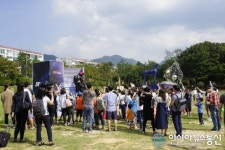 창원시, 조각과 만난 용지호수공원에 ‘구름 관객’