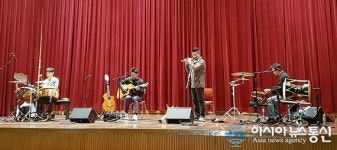 음성 맹동초, 타악 리듬 타고 예술여행