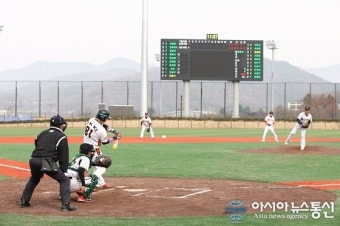 보은스포츠파크 준공 후 첫 경기 '보은군체육회장기 야구대회 성료’