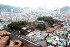 [이시경의 오늘은 여기] 겨울 냄새 그윽한 부산 수영구 광안리로 가볼까       