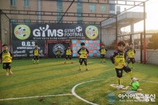짐스 어린이스포츠센터, 짐스 키즈풋볼센터 출범