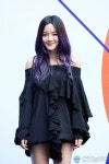 스피카 보형, 신비로운 보라빛 투톤 헤어