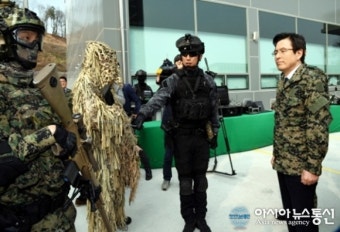 최상목 대통령 권한대행, 새해 첫날 서부 최전방 군부대 방문 및 대북 경계 태세 점검.