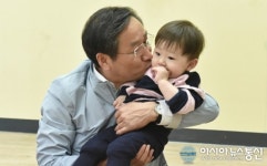 유정복 시장, 가정의 달 맞아 공동육아 나눔터 체험