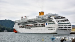 7만5000톤급 크루즈 코스타 빅토리아호