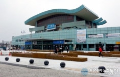 ‘지었다 뜯었다’ 혈세낭비 세종시 조치원역 택시승강장