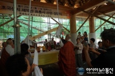 밀양 표충사 산문 건립, 31일 상량식 가져