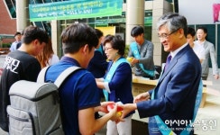 김밥나라and뚱's밥버거 | '아침엔 밥버거, 밤엔 김밥' 시험 기간 학생 밥 챙기는 총장