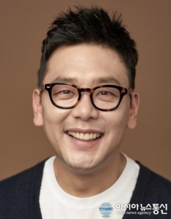 배우 이찬, 트로트 가수로 데뷔…“백혈병 투병 중인 아들 위해”