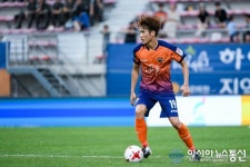 ‘첫 무실점’ 강원FC, 상주 잡고 2위 등극…한국영 첫선