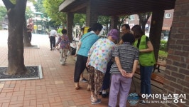 인천시 부평구 갈산마을봉사단, 경로당 등서 어르신 폭염예방 캠페인